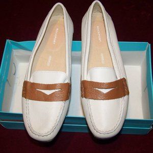 Never worn Rockport loafers
